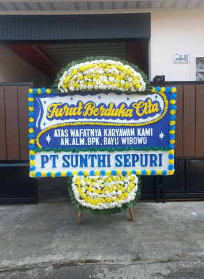 Papan Bunga Duka di Demen
